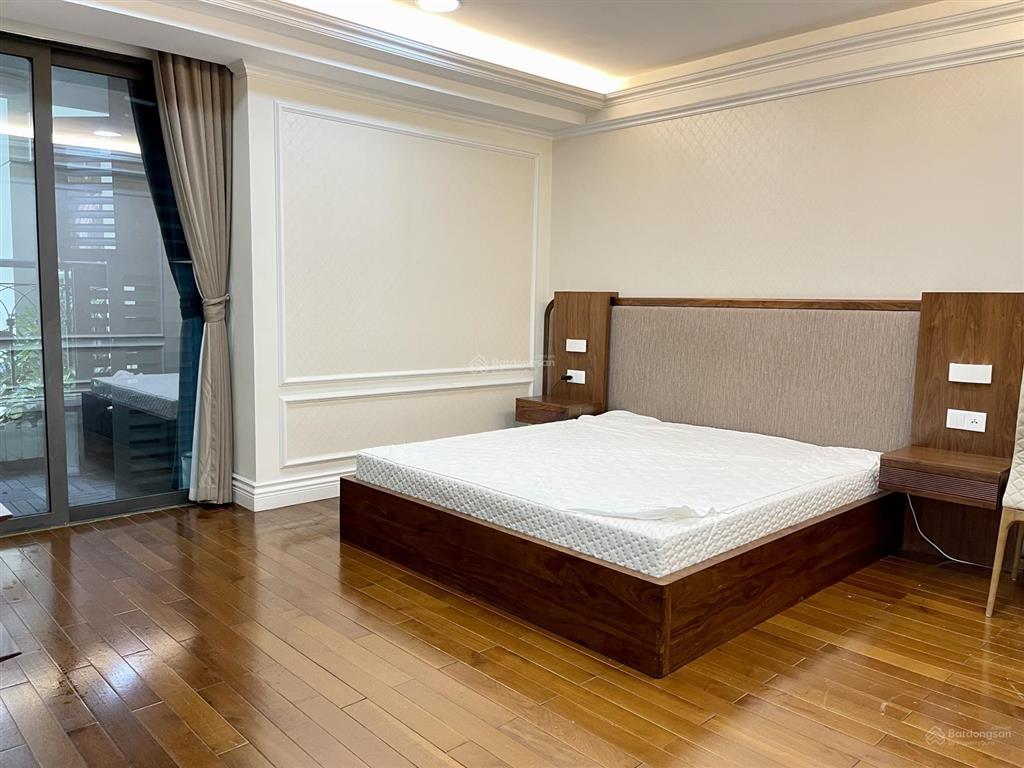 Cho thuê 2 ngủ 2 wc 120m2 hoàng thành tower  114 mai hắc đế nội thất cao cấp vào ở ngay