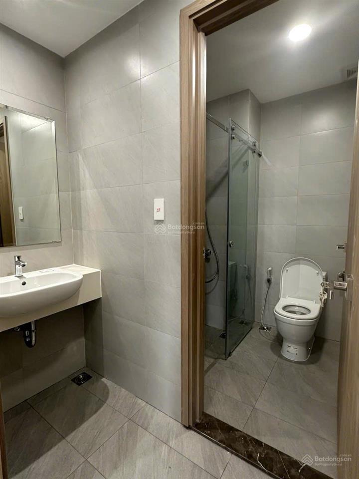 1 căn duy nhất cho thuê căn 1pn + mt eastmark giá chỉ 4.7tr/th, nhà mới 100%, view đẹp nhất dự án