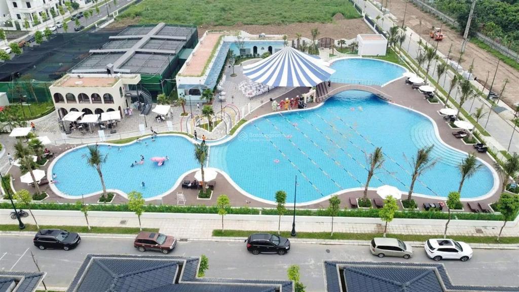 Bán biệt thự mặt đường vành đai 3.5 tại vườn cam 200m2, mặt tiền 10m, đã có sổ