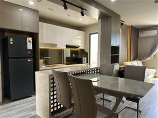 Cho thuê 2pn masteri thảo điền giá 18tr nhà cao cấp  view sông ngay metro số 7  0583 703 ***