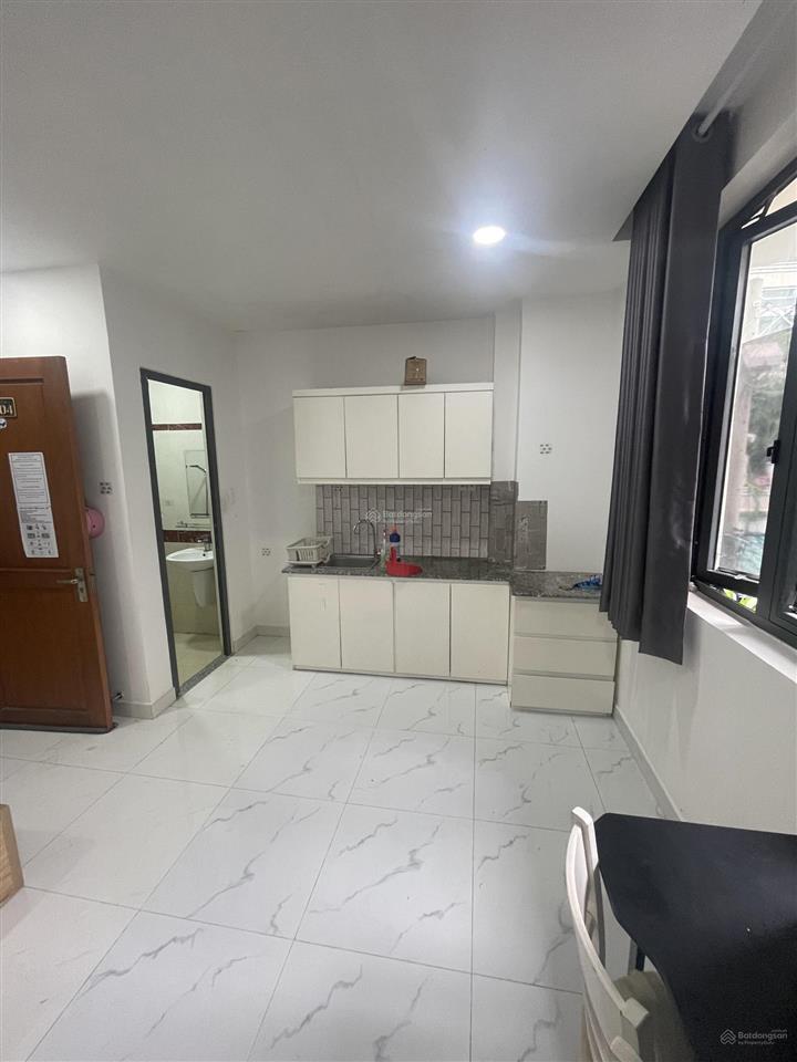 Chính chủ cho thuê phòng studio full nội thất có thang máy đường trần bình trọng gần chợ cây quéo