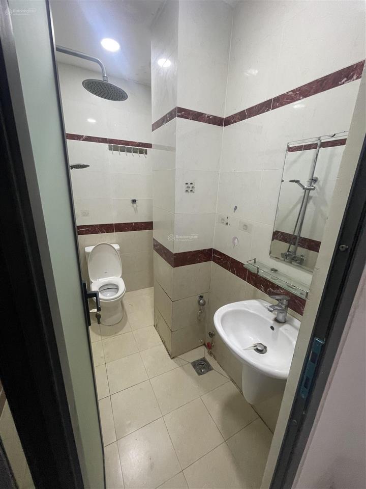 Chính chủ cho thuê phòng studio full nội thất có thang máy đường trần bình trọng gần chợ cây quéo