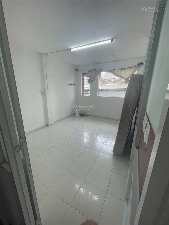 Chính chủ cho thuê nhà nguyên căn 1 trệt 1 lầu 2pn 2wc 42m2 gần chợ tân định quận 1