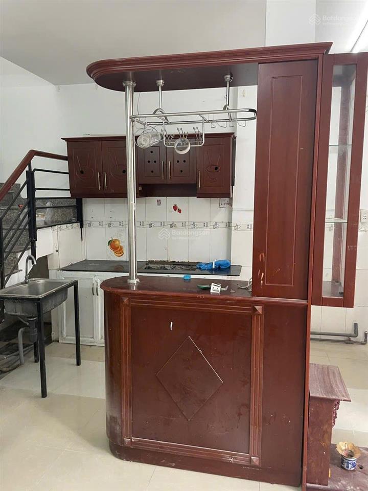 Chính chủ cho thuê nhà nguyên căn 1 trệt 1 lầu 2pn 2wc 42m2 gần chợ tân định quận 1