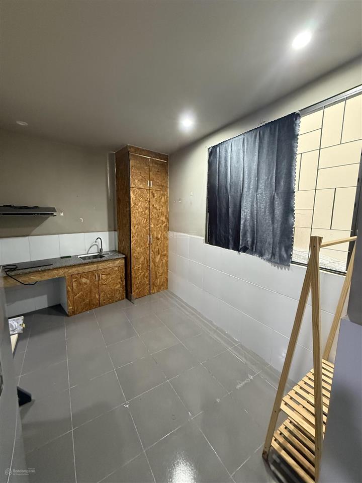 Cho thuê phòng studio có cửa sổ trời full nội thất đường hoàng hoa thám gần chợ cây quéo phú nhuận