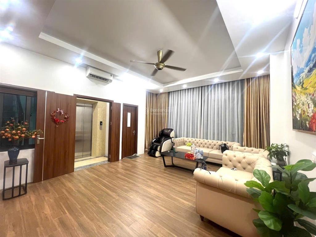 Chính chủ bán nhà tôn đức thắng 5 tầng thang máy , dt 45m , mt 8m . ngõ ôtô tránh , kinh doanh
