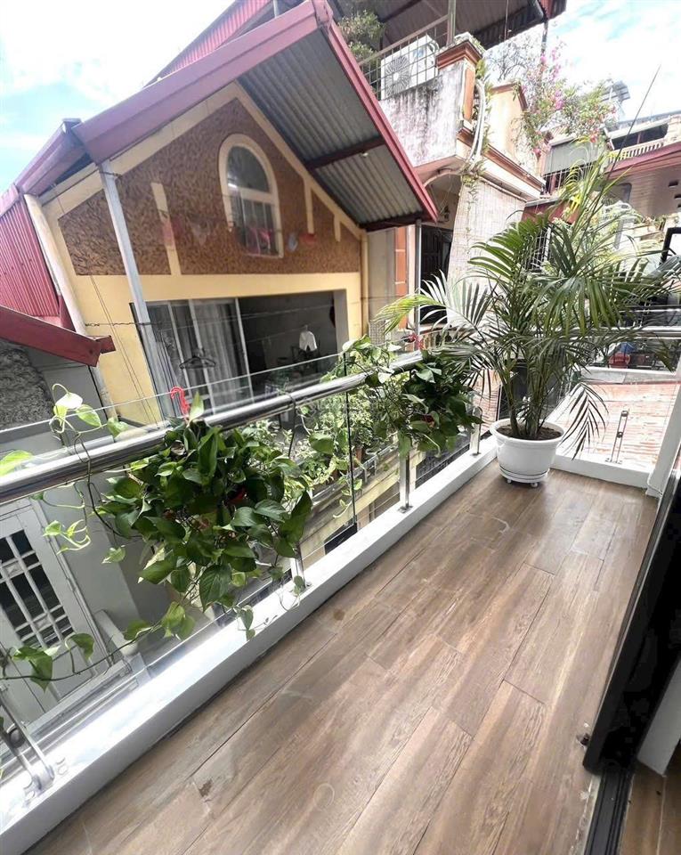 Chính chủ bán nhà tôn đức thắng 5 tầng thang máy , dt 45m , mt 8m . ngõ ôtô tránh , kinh doanh