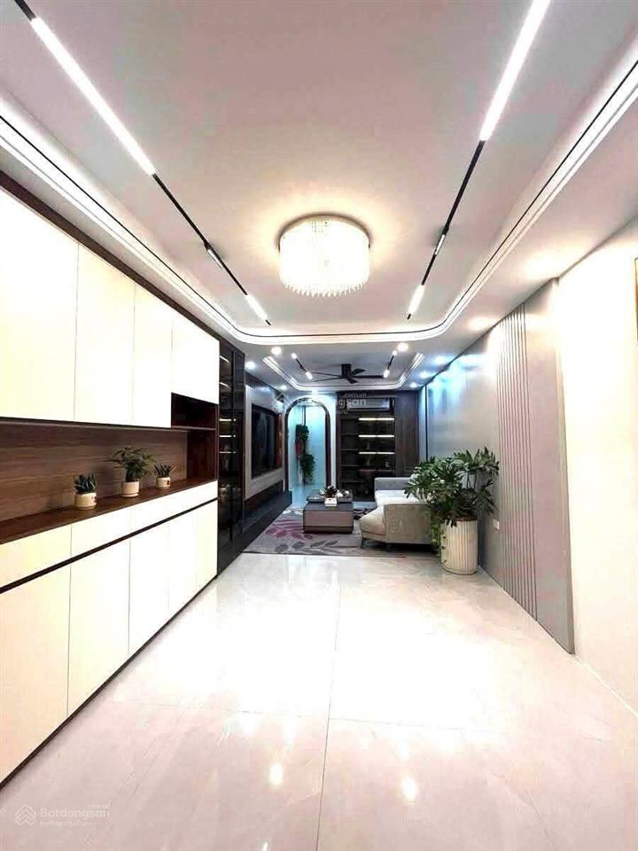 Nhà phân lô 15m ra ô tô tránh, lõi đống đa, cả khu duy nhất 1 căn bán 42m, 6 tầng thang máy