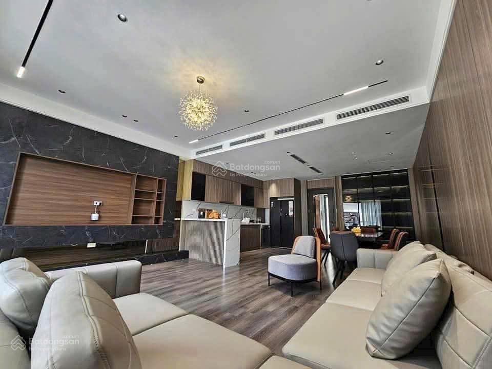 Chùa bộc phân lô 15m ra ô tô tránh, 7 tầng thang máy 60m², mặt tiền 5,2m. giá 17,5 tỷ. nhà mới đẹp