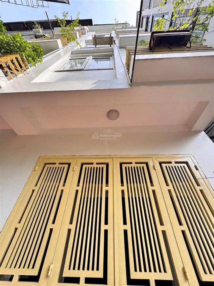 Lô góc nhà riêng phố thái thịnh ngõ rộng nhà khung cột 5 tầng, dt 45m, mt 3,6m. giá 13,2 tỷ