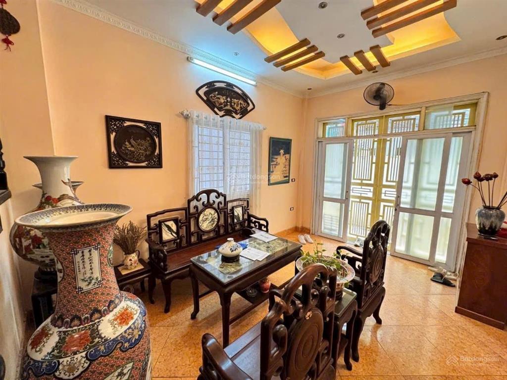 Lô góc nhà riêng phố thái thịnh ngõ rộng nhà khung cột 5 tầng, dt 45m, mt 3,6m. giá 13,2 tỷ