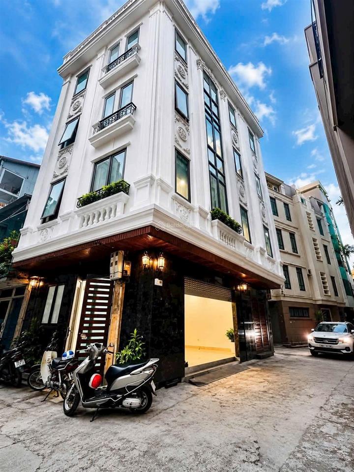Siêu hiếm lô góc 3 thoáng ôtô vào thang máy nhà mới đẹp tại phố láng hạ 58m , 6t , mt 5,5m . 24 ty