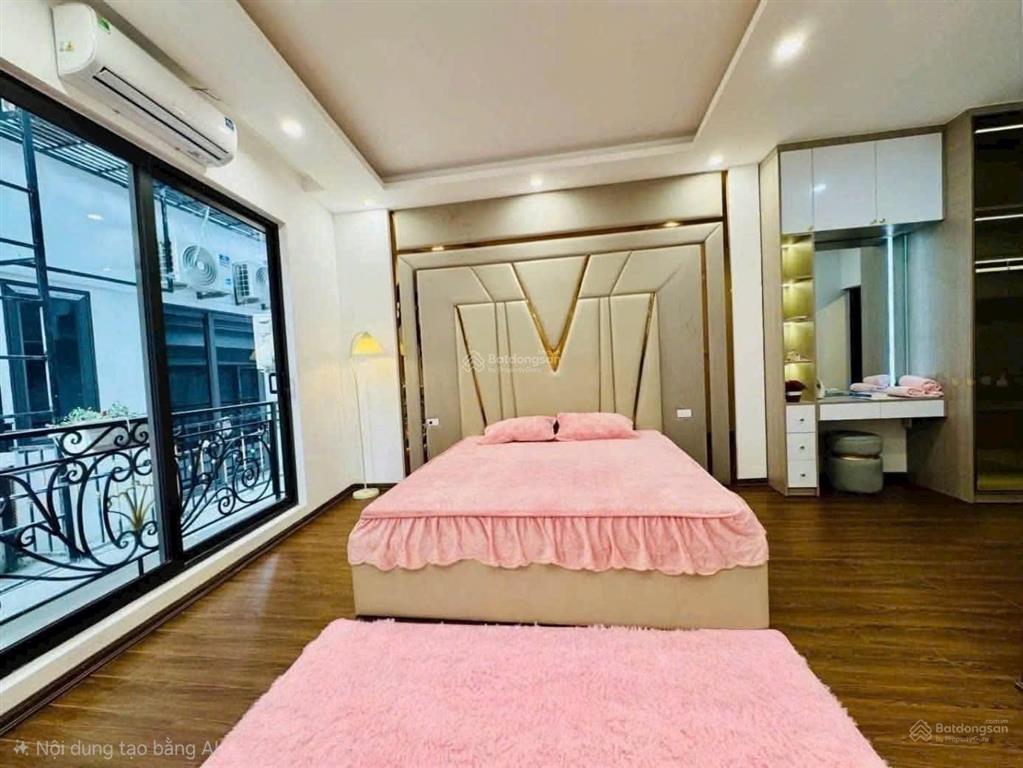 Siêu hiếm lô góc 3 thoáng ôtô vào thang máy nhà mới đẹp tại phố láng hạ 58m , 6t , mt 5,5m . 24 ty