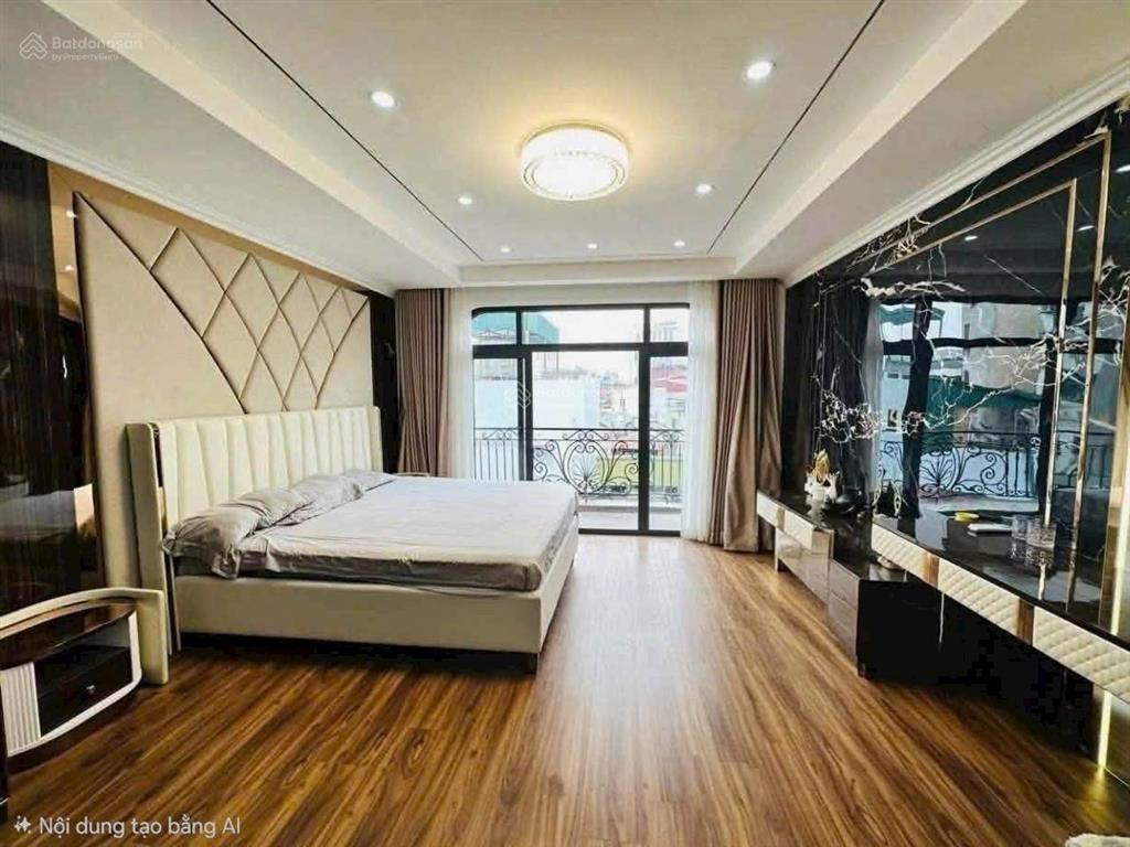 Siêu hiếm lô góc 3 thoáng ôtô vào thang máy nhà mới đẹp tại phố láng hạ 58m , 6t , mt 5,5m . 24 ty