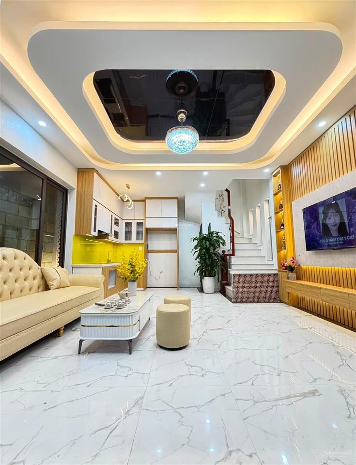 Tin hot nhất chủ cắt lỗ nhà gần hồ linh đàm đường bùi quốc khái sổ phân lô 35m , 5t , mt 4,2m