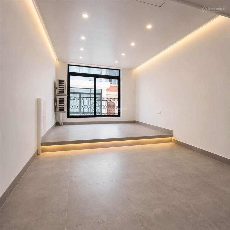 Bán nhà giá rẻ tt q đống đa khu vip phân lô ôtô tránh , kinh doanh 45m . giá chỉ 16,2 tỷ cực kỳ gâp