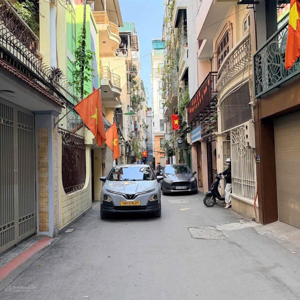 Bán nhà giá rẻ tt q đống đa khu vip phân lô ôtô tránh , kinh doanh 45m . giá chỉ 16,2 tỷ cực kỳ gâp