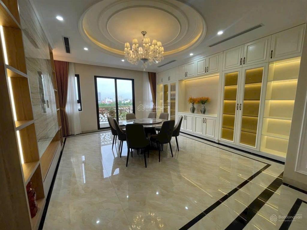 Bán nhà cát linh ô tô tránh 6 tầng thang máy, kdvp, 85m2, mt 5,5m. nhà 2 thoáng. giá 24 tỷ