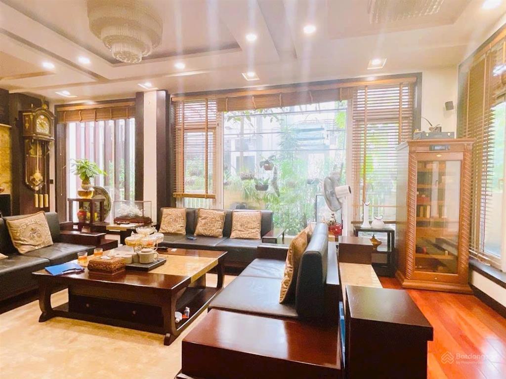 Chính chủ gửi bán nhà phân lô vỉa hè rộng ngõ to như phố cả khu duy nhất 1 căn bán 60m , 6 tầng ,
