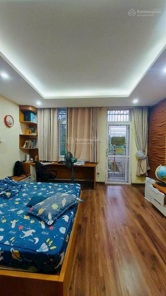 Chính chủ gửi bán nhà phân lô vỉa hè rộng ngõ to như phố cả khu duy nhất 1 căn bán 60m , 6 tầng ,