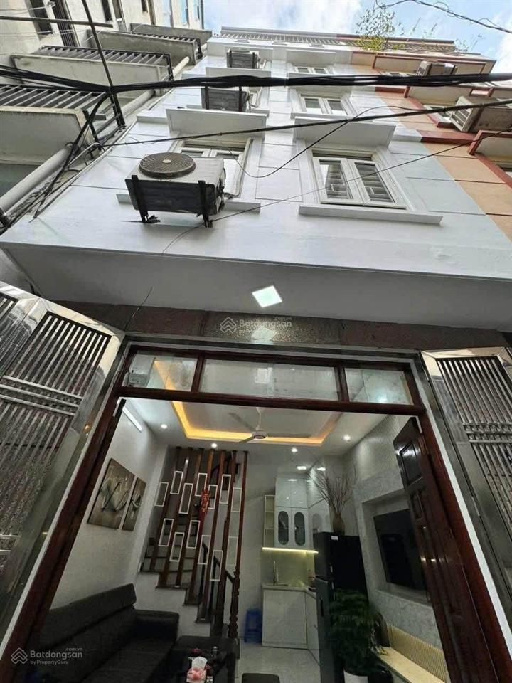 Bán nhà giá hời khu giá chỉ 7,3 tỷ nhà 5 tầng ngõ 37 bằng liệt vị trí đẹp dân xây gần phố