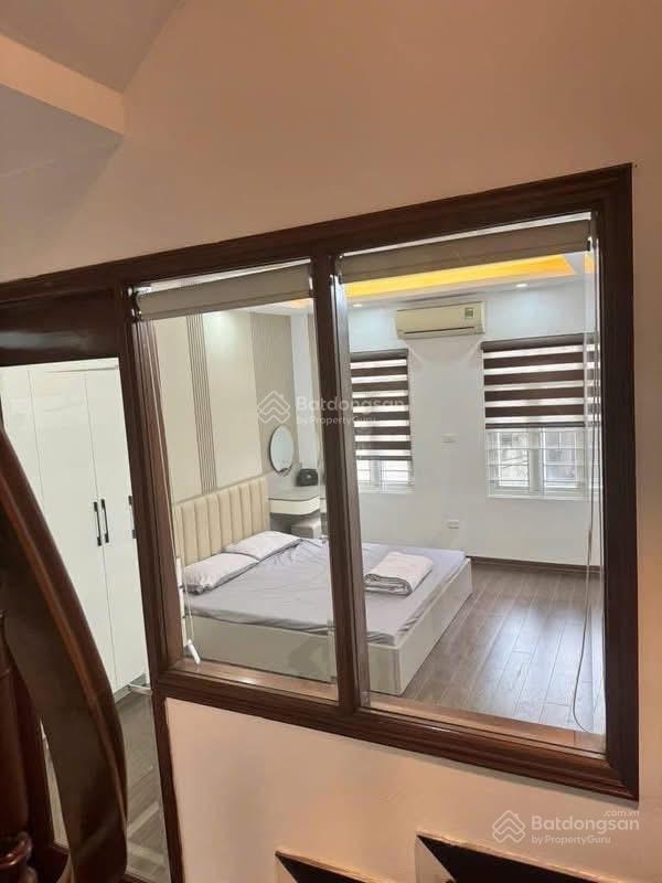 Bán nhà giá hời khu giá chỉ 7,3 tỷ nhà 5 tầng ngõ 37 bằng liệt vị trí đẹp dân xây gần phố