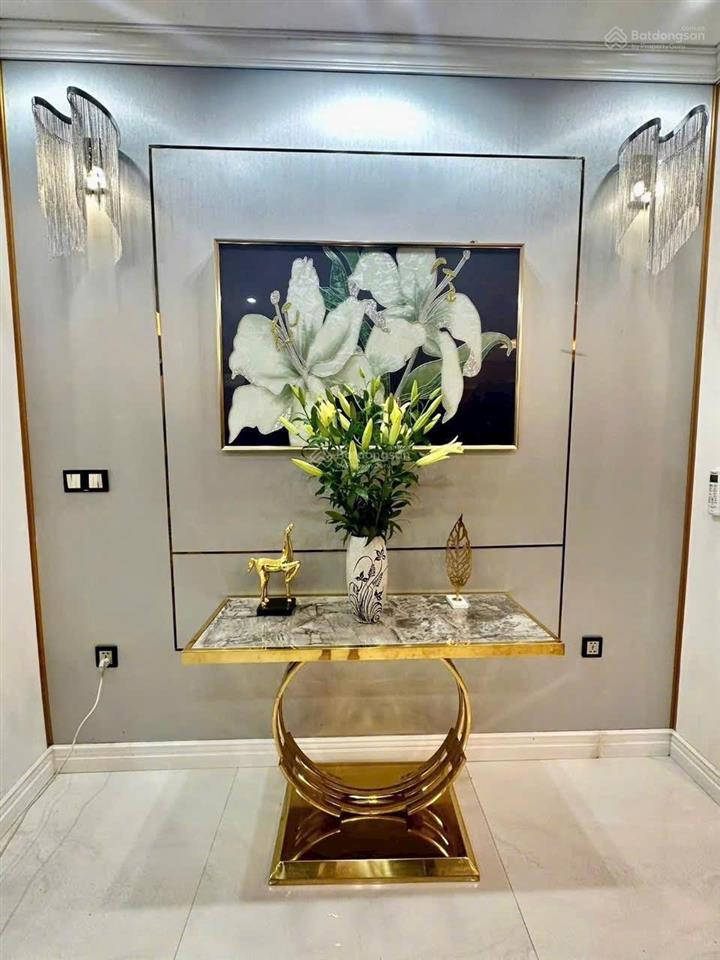 Bán gấp nhà linh đàm hoàng mai sổ phân lô 30m ra ô tô, nhà đẹp 40m², 5 tầng, mt 4,2m. giá 8 tỷ