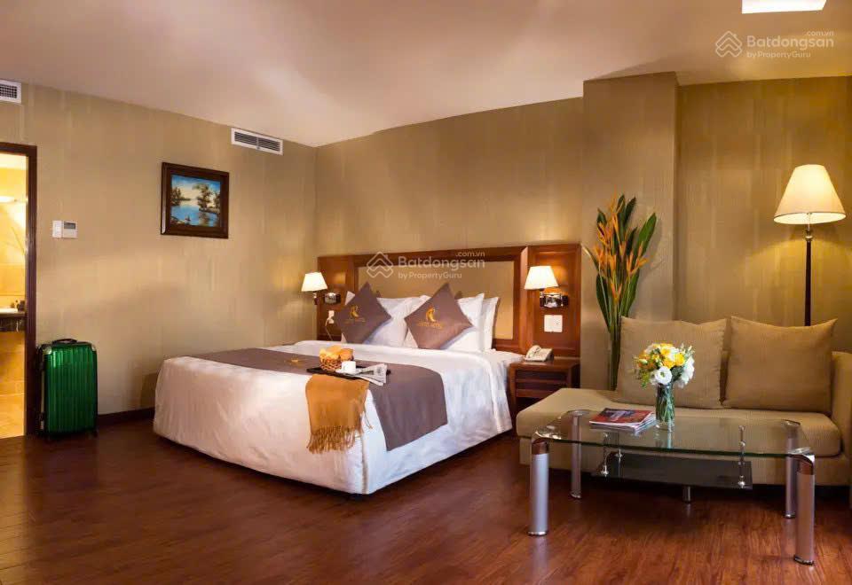 Bán khách sạn 45phòng mặt tiền phố vip bùi thị xuân q1 dt 8.4x18m hầm 8 lầu hđt 455tr/th 132tỷ