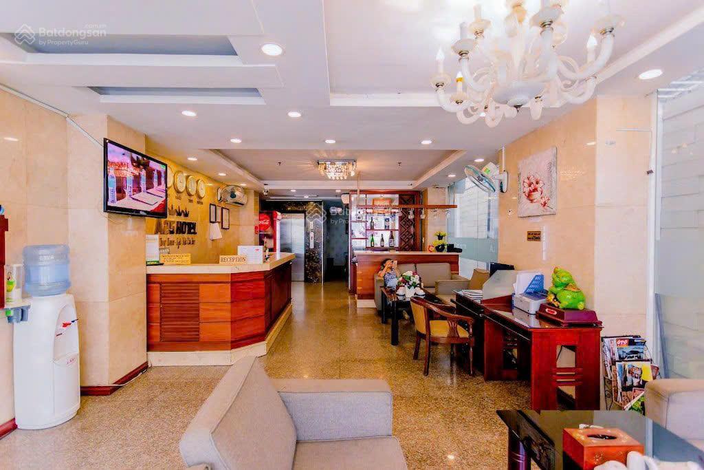 Bán viên kim cương còn lại mặt tiền lê lợi bến nghé q1 dt 10x23m xây 10 lầu hđt 500tr/th  350tỷ