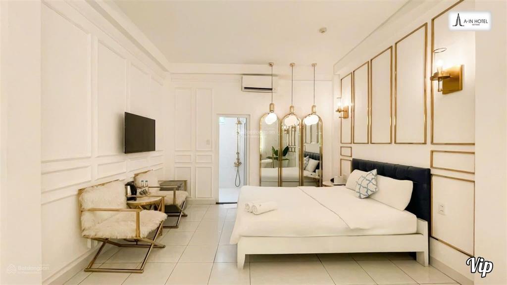 Bán viên kim cương mặt tiền lê thánh tôn  hai bà trưng bến nghé q1  4.5x22m 7 lầu giá 88 tỷ