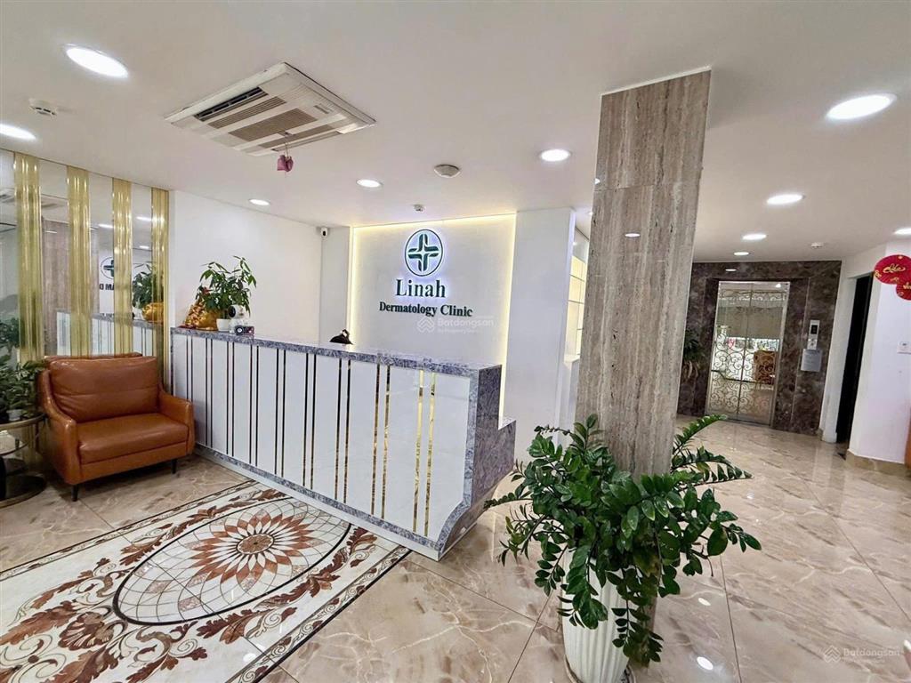 Bán tòa nhà vip 2 mặt tiền nguyễn văn trỗi q.phú nhuận  dt 11x16m full hầm 10 lầu giá 139 tỷ