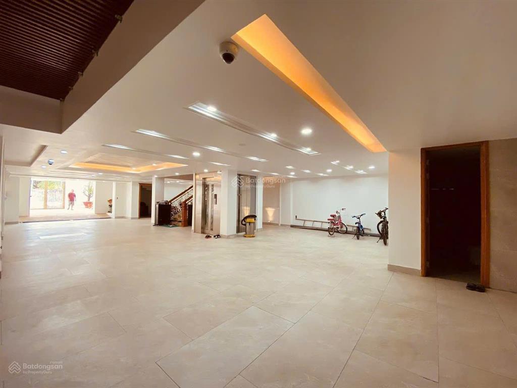 Bán tòa nhà vip 2 mặt tiền nguyễn văn trỗi q.phú nhuận  dt 11x16m full hầm 10 lầu giá 139 tỷ