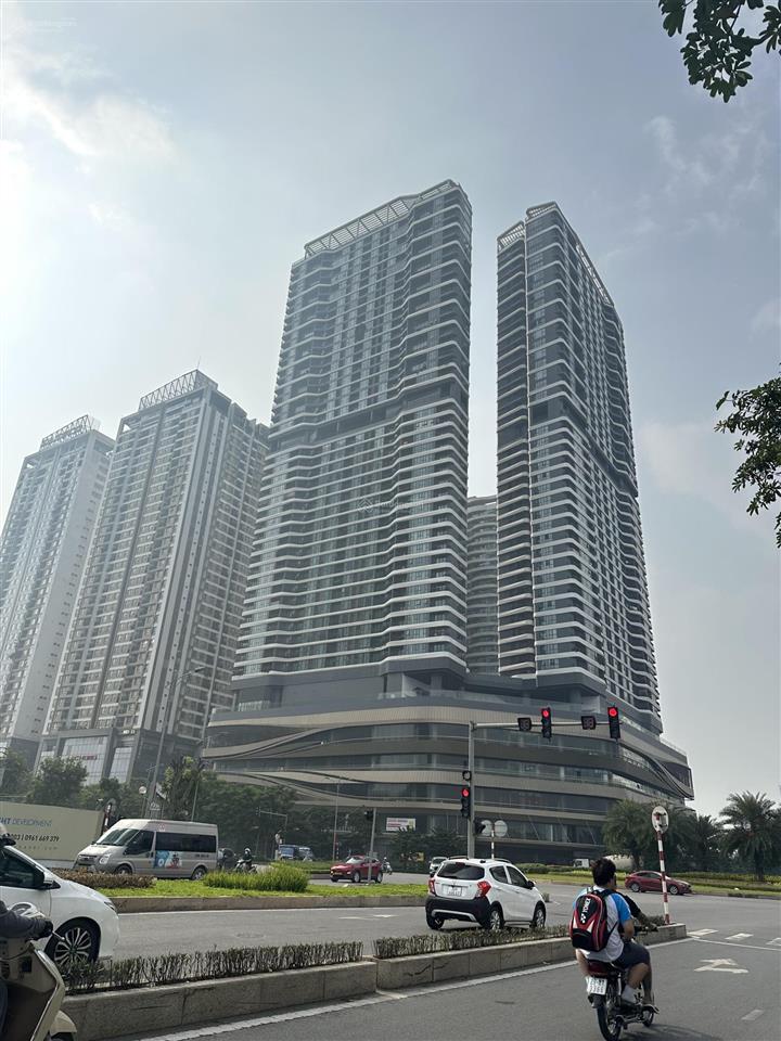 Bán biệt thự đẹp 5t lôgóc dt 129m2 mt10m  gara  gần cv hoà bìnhđường đỗ nhuậnxuân đỉnh. 35tỷ