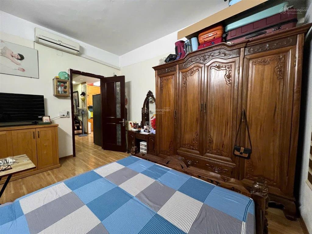 Bán nhà 5 tầng cạnh hồ tây dt 58m2mt 4.2mô tô đỗ cổnggần hồ tâyphố nhật chiêutây hồ.giá20.8tỷ