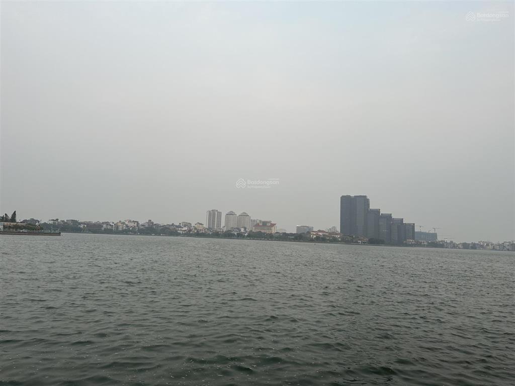 Bán nhà 5 tầng đẹp view hồ tây dt 100m2mt6.5mgaralôgóc 3 thoángphố nhật chiêutây hồ.giá42.5tỷ