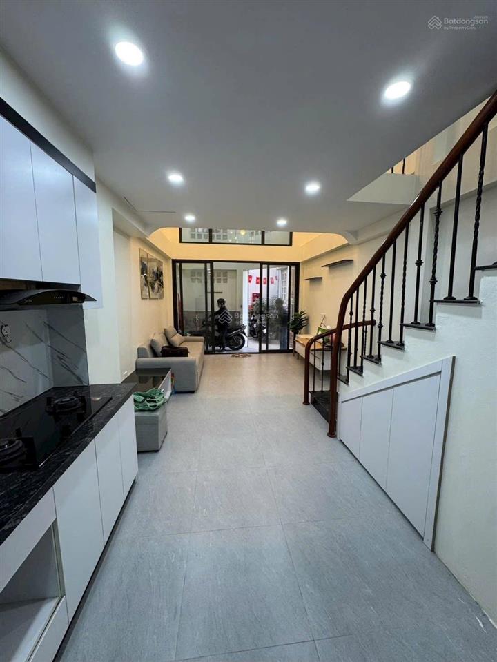 Bán nhà 4 tầng vị trí đẹp dt 169m2 mt 11m gần hồ tây phố lạc long quântrung tâm tây hồ. giá 26tỷ
