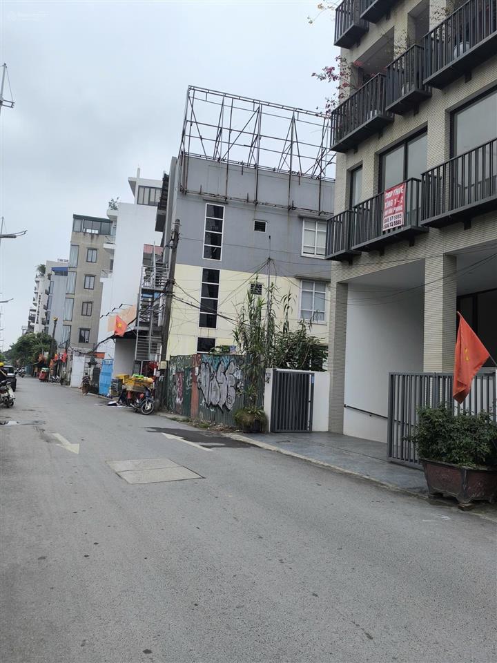 Bán nhà 3 tầng rẻ, đẹpmặt phố tô ngọc vântây hồ dt 88m2mt 4.5mlô gócvỉa hègần hồ tây.giá 21tỷ