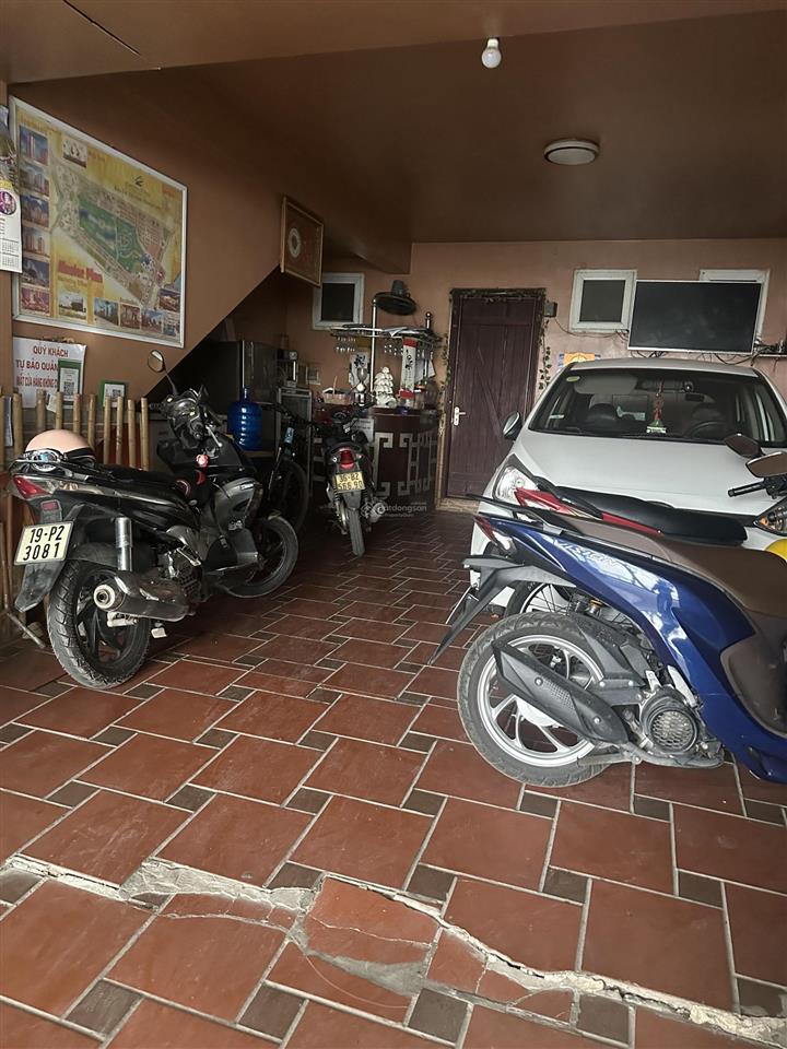 Bán nhà 5tầng giá rẻ mặt phố nhật chiêutây hồdt99m2mt 6.3mview toàn hồ tâygaravỉa hè.giá 99tỷ