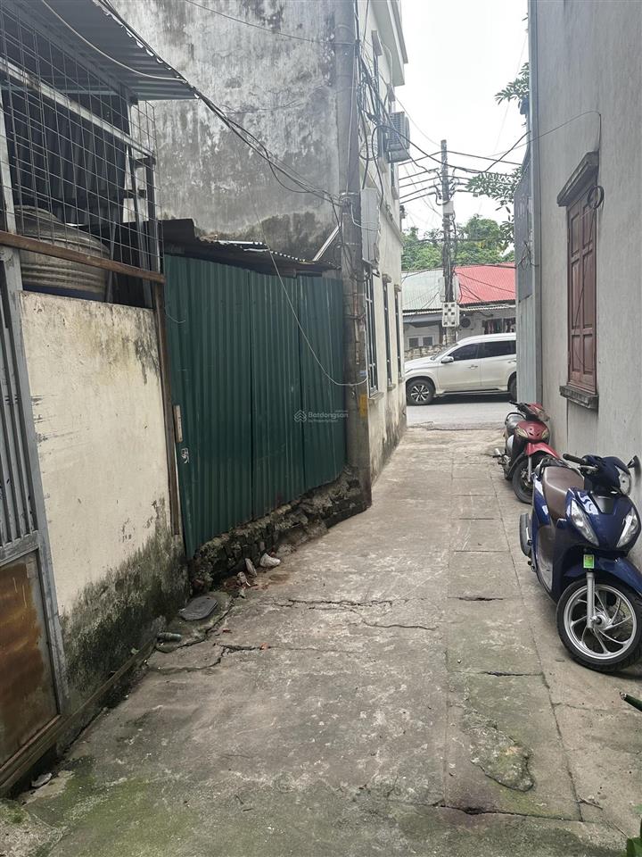 Bán nhà 5 tầng rẻ và đẹp dt 39m2mt3.5môtô đỗ cửagần hồ tâyphố nguyễn hoàng tôntây hồ.giá8.5tỷ