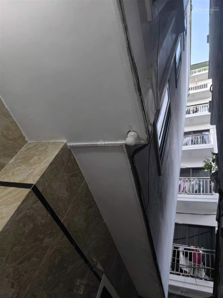 Bán nhà 5 tầng +tum rất đẹp lo goc dt 35m2mt 4.6m gần hồ tây và phố xuân latây hồ.giá 9,3tỷ