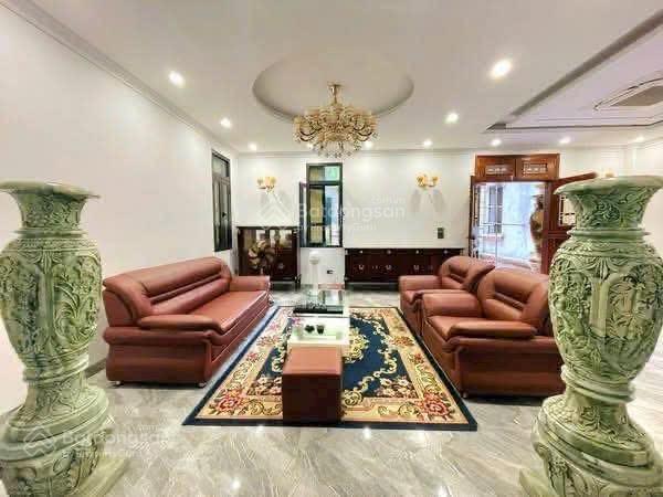 Bán ngôi biệt thự 4 tầng phố tây hồ dt 316m2 mt 12,8m gần hồ tây và phố quảng bá  tây hồ giá 86tỷ