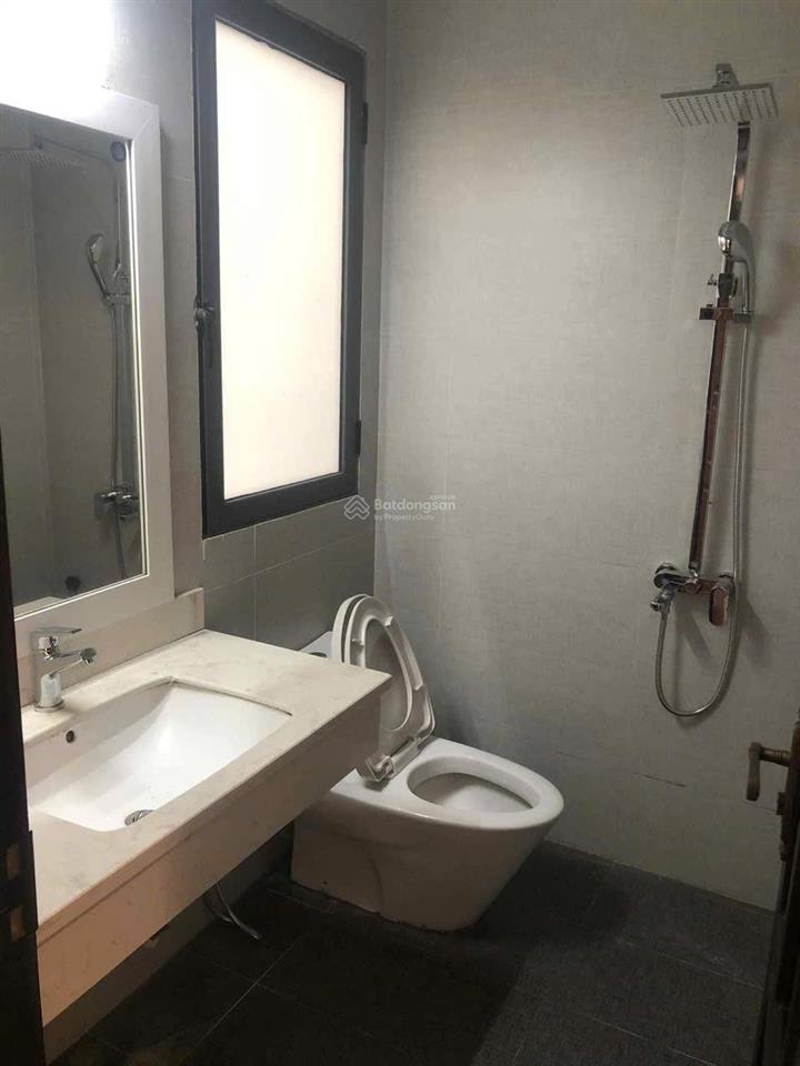 Bán nhà 5 tầng view hồ tây dt 61m2mt~4mnhà 2 thoáng ôtô đỗ cổnggần phố nhật chiêutây hồ