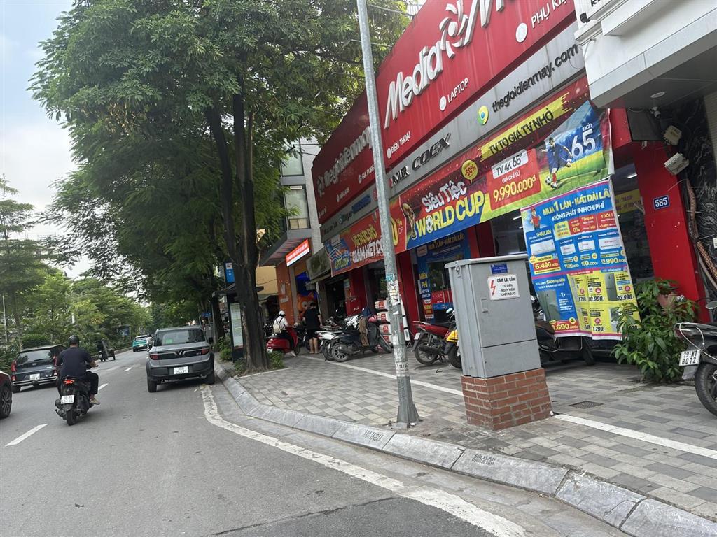 Bán nhà cấp 4 dt 345m2 mt 13m 2 thoáng view hồ tây vỉa hè gara mp lạc long quân tây hồ. giá 196 tỷ