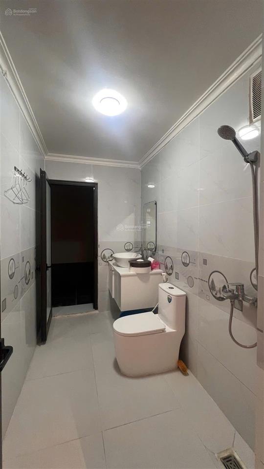 Bán nhà 6 tầnggaramặt phố thụy khuêtây hồgần hồ tâyvỉa hèthang máy dt 105m2mt9.5m.giá40tỷ