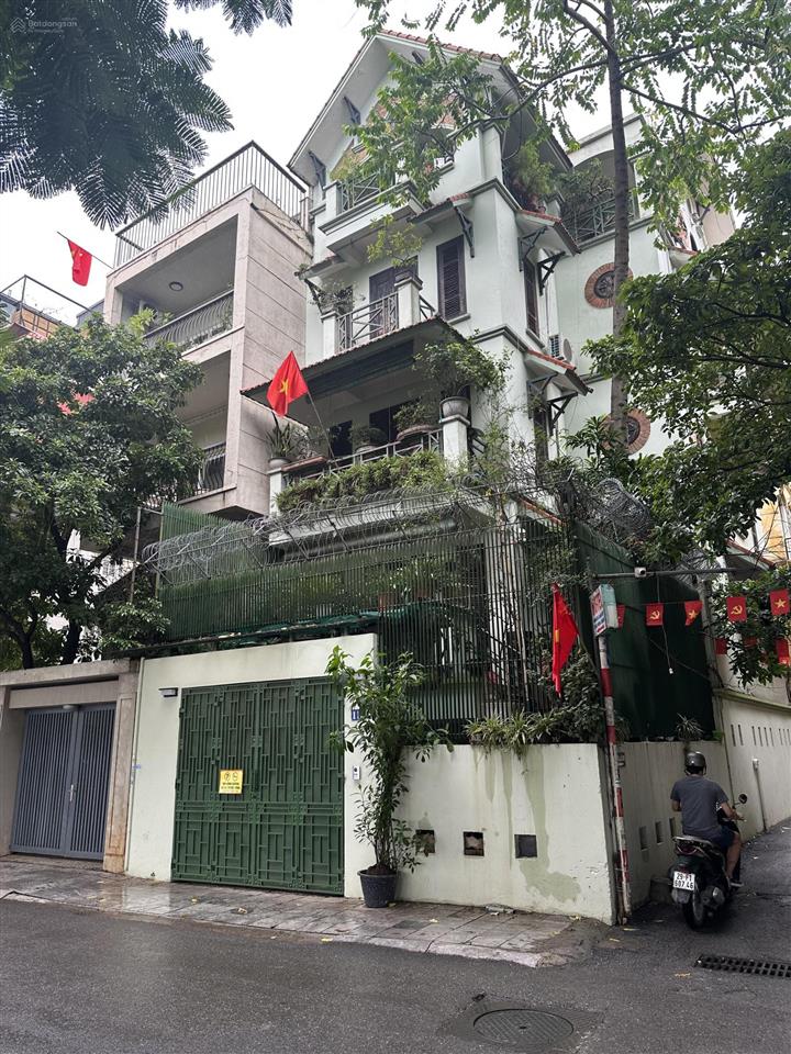 Bán nhà 5tầng view hồ tây dt102m2  mt6.6m  oto  nhà 3 mặt thoáng  phố lạc long quân  tây hồ