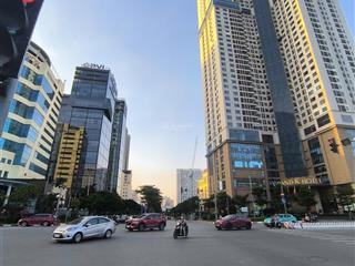Bán căn chung cư penhous tuyệt đẹp khu cầu giấygần kangnam dt386m2có 4 ngủ rộng và đẹp.giá39.9tỷ