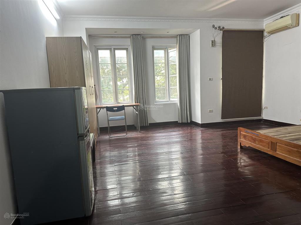 Bán nhà 3tầng dt293m2mt5mgaravỉa hè  view hồ tây & vườn hoa mặt phố nhật chiêu tây hồ.giá146tỷ