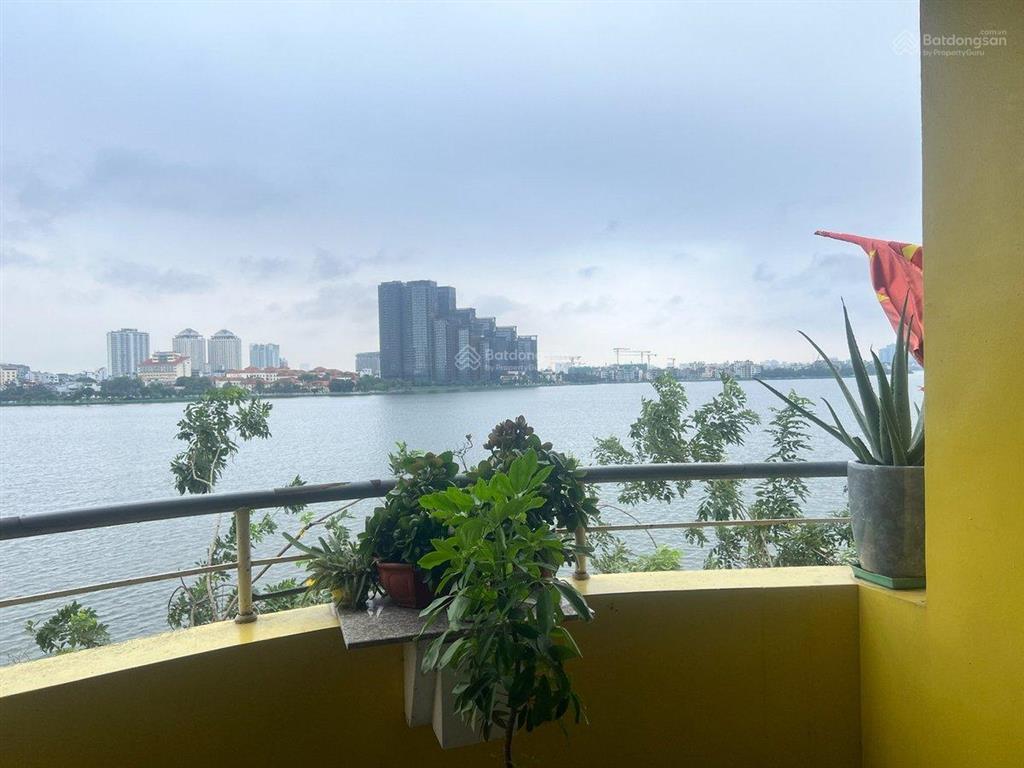 Bán nhà 2tầng dt346mmt12.6m2 thoáng view hồ tâyvỉa hègaramặt phố lạc long quân tây hồ.giá155tỷ
