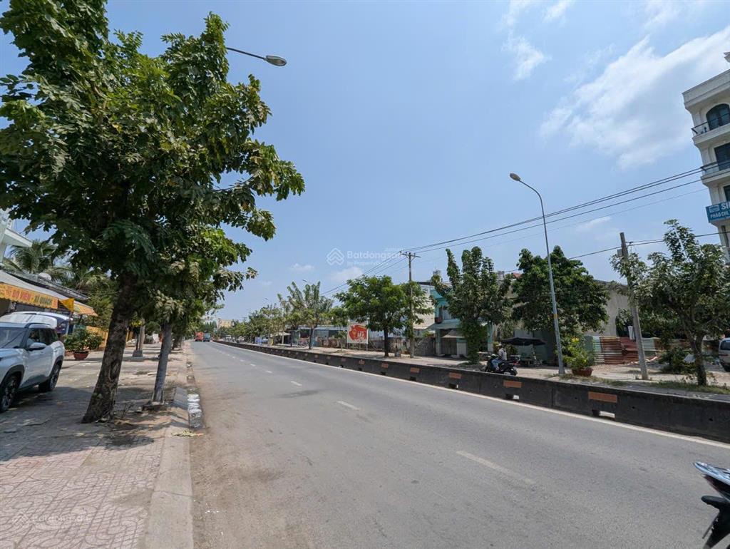 Mặt tiền lê thị riêng, 22x50m, full thổ, xd 3h + 15 tầng, đường lớn, chỉ 93 tỷ