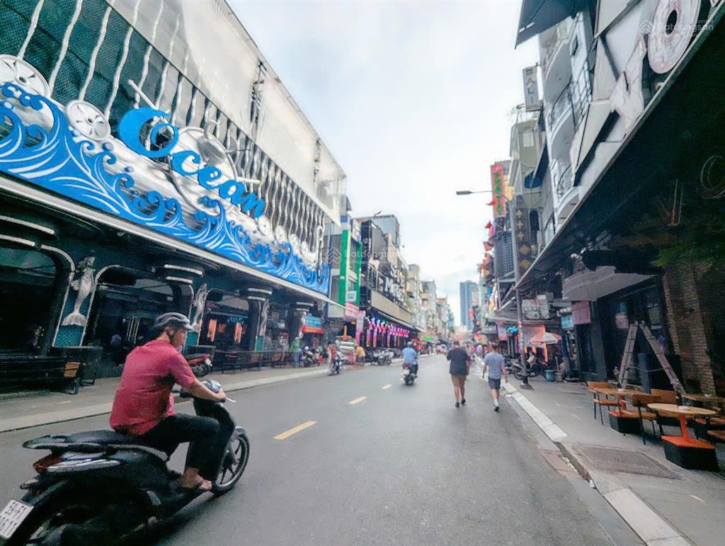 Mặt tiền bùi viện, hđt 180 triệu/tháng. chỉ 45 tỷ, đoạn đẹp